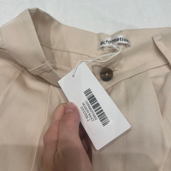 Reformation Mason Pant (Oyster) - Picture 3 of 4